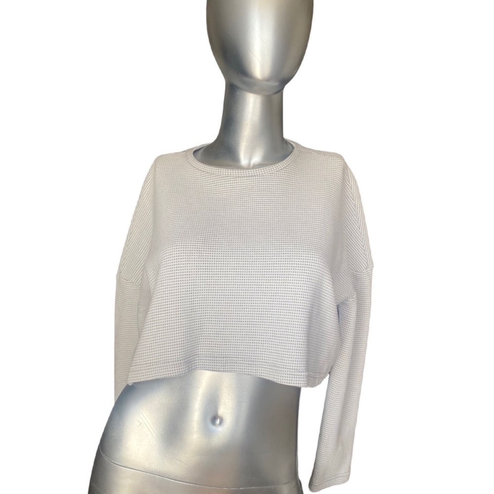 Bohoo Long sleeve Crop top. Small. In great condition. Size 2